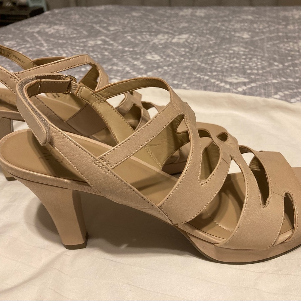 Naturalizer Pressley Sling back platform sandals Size 11